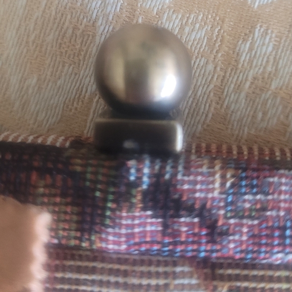 2000'sMoschino Floral Tapestry Shoulder Bag with Floral Appliques. Made In Italy - Picture 10 of 15